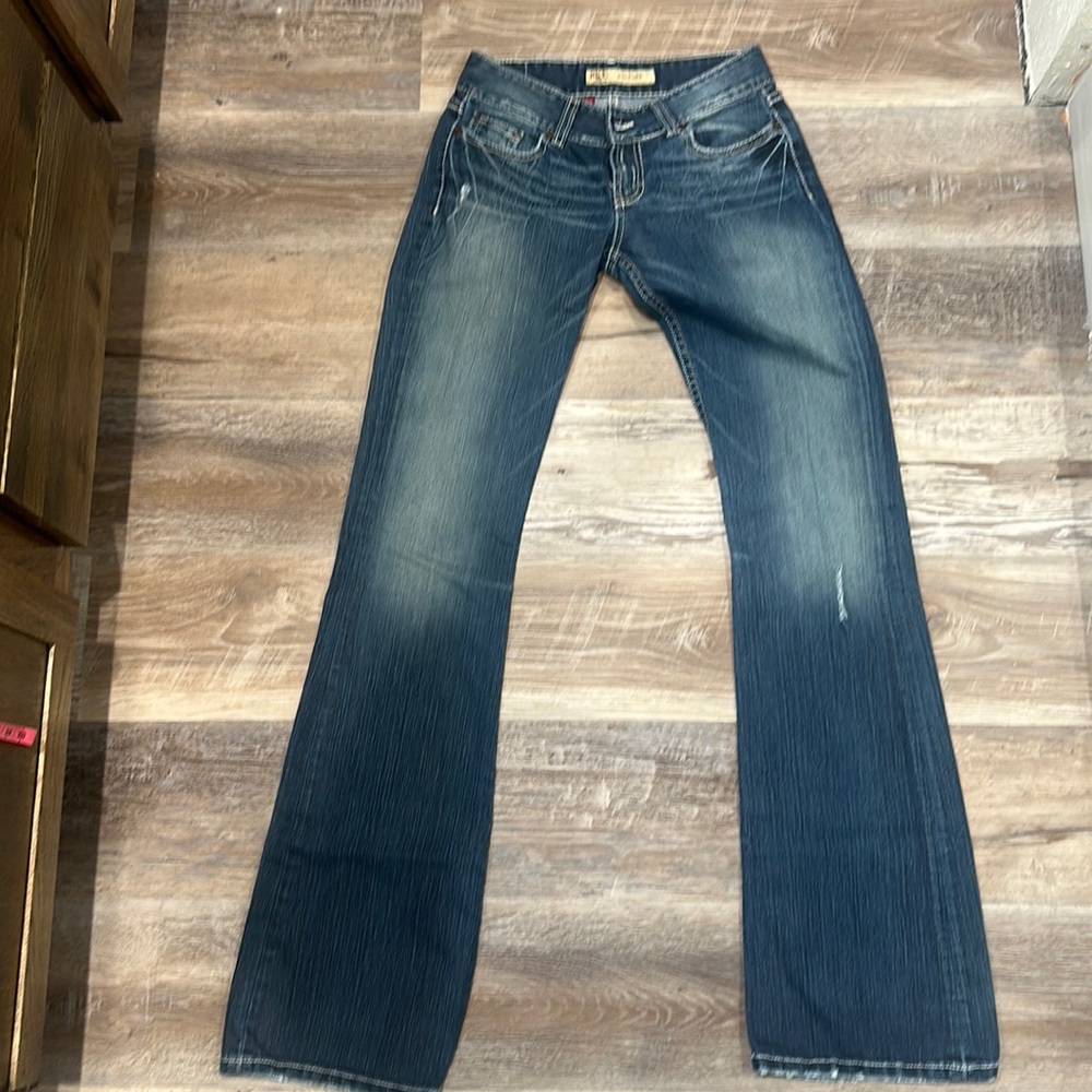 BKE culture jeans. 27 x 37 1/2”